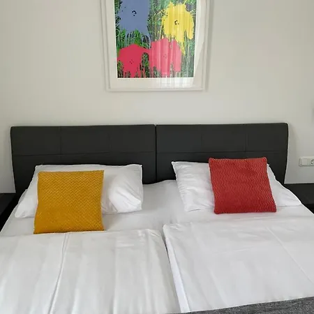 Homestay Clar Im Park *